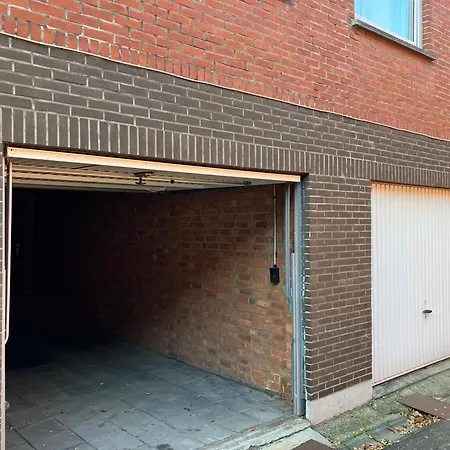 Next To Arenberg Castle Leuven, 3 Bedroom With Garage Apartment
